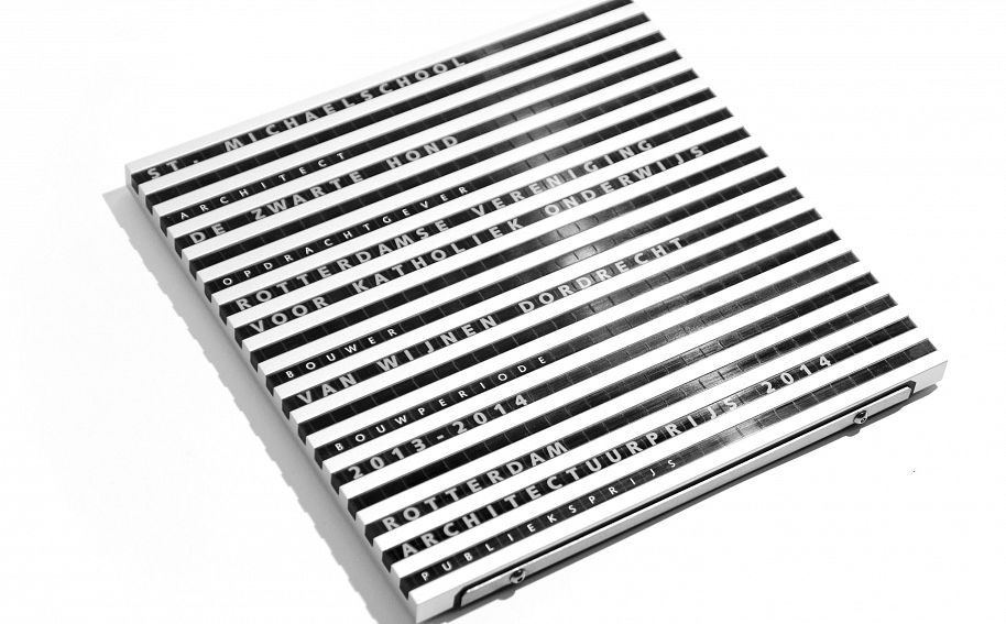 Plaquette Rotterdam Architectuurprijs St. Michaelschool