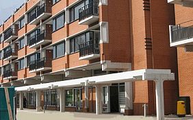 Winkelcentrum met 103 appartementen Dorrestein