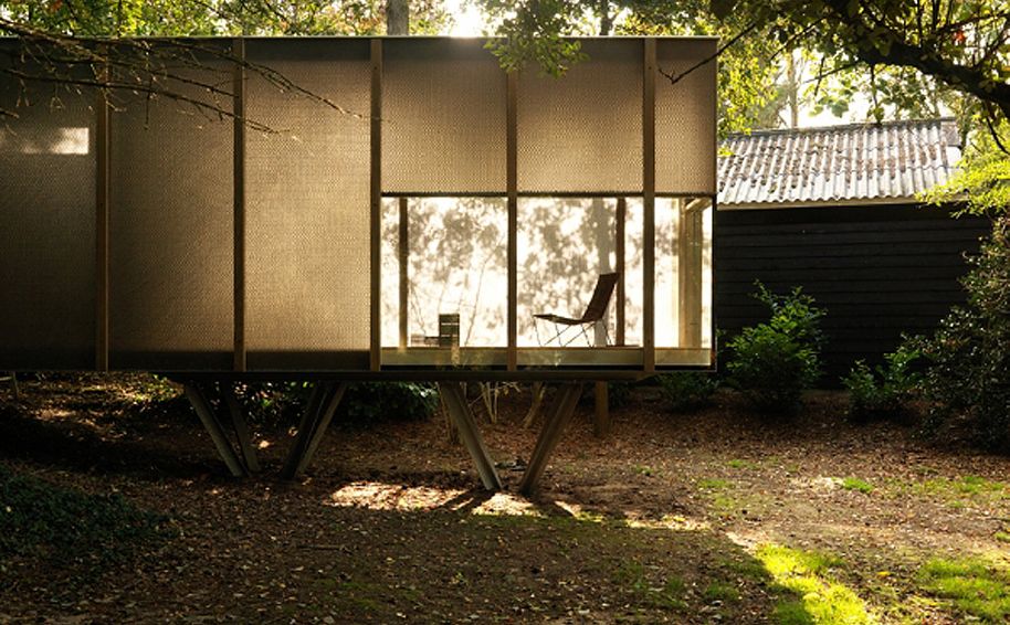 Paviljoen met zwembad