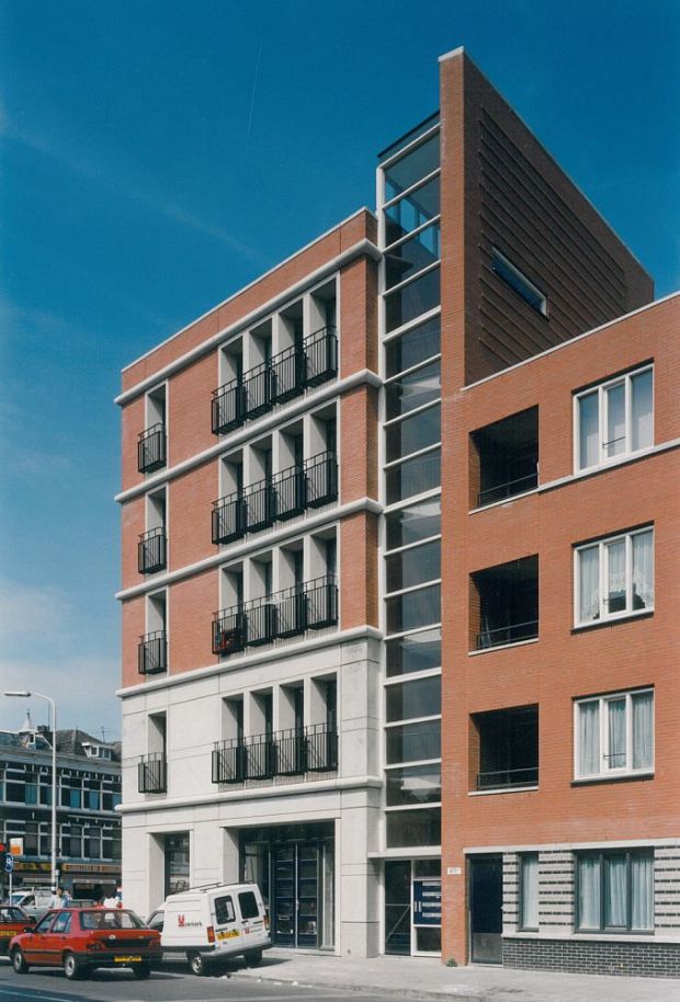 Stortenbekerboog, Vaillantlaan Blok 9