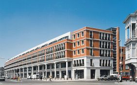 Stortenbekerboog, Vaillantlaan Blok 9
