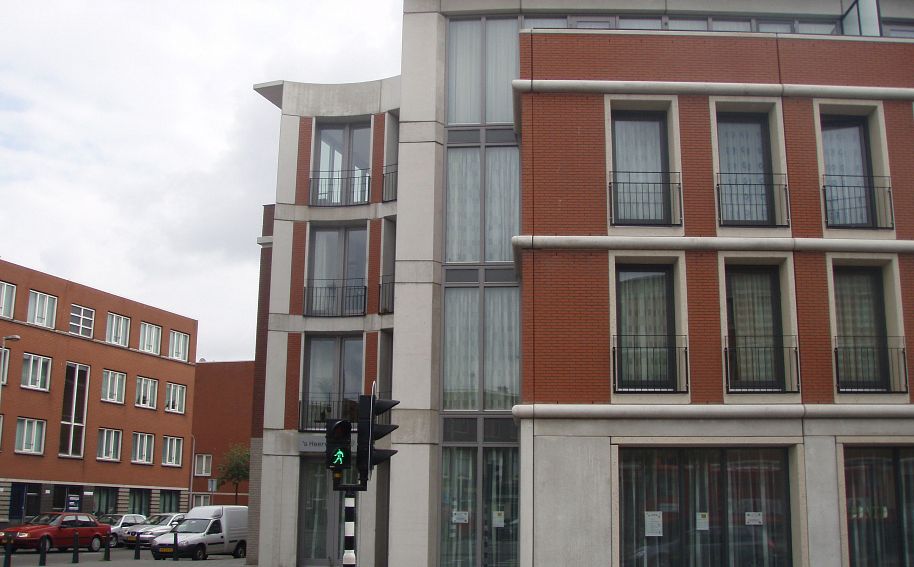 Het Karmijn, Vaillantlaan Blok 11B