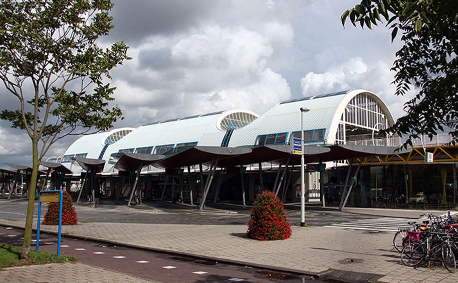 Metrostation Spijkenisse Centrum