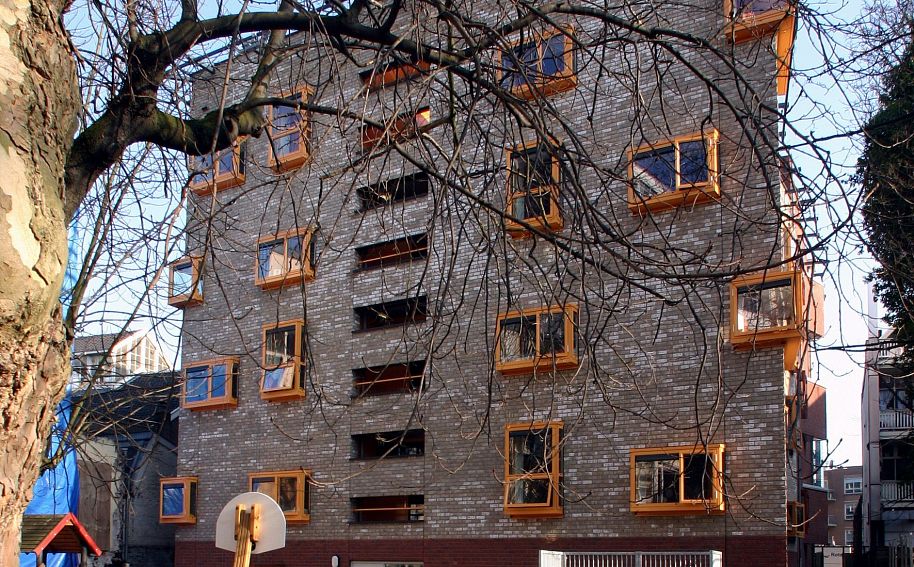 Herbouw Kinderhuis