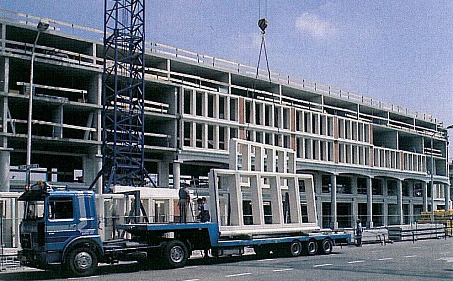 Stortenbekerboog, Vaillantlaan Blok 9