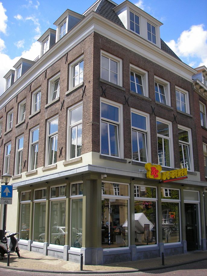 Renovatie van de panden Grote Markt 12-13 en Molenstraat 2