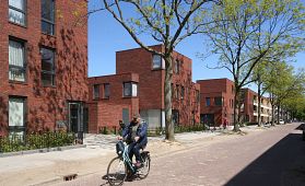 Morgenstond, Tinaarlostraat, 51 huurwoningen