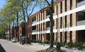 Morgenstond, Tinaarlostraat, 51 huurwoningen