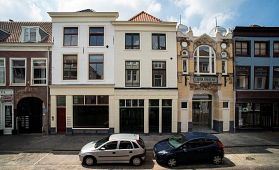 Cinema Americain, voormalig Broekenhuispand