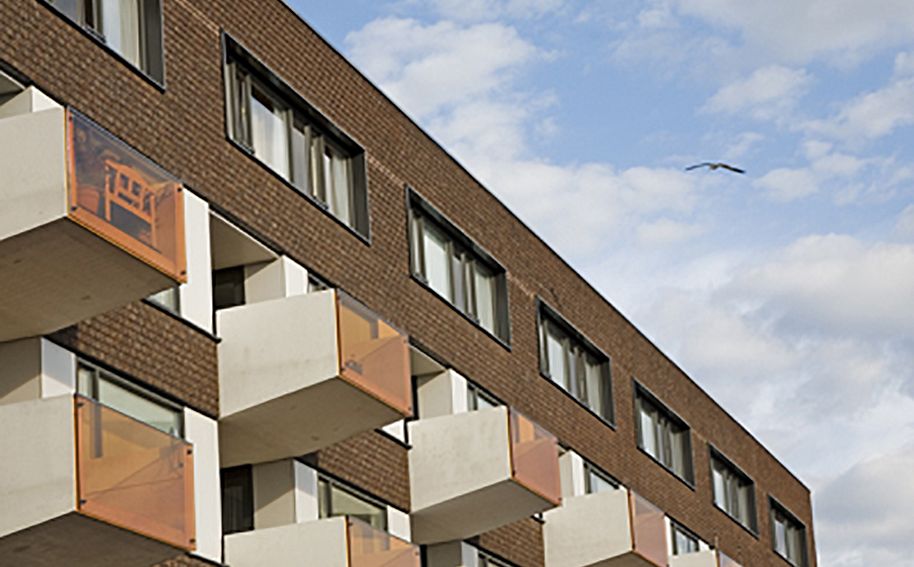 Herman Gorterhof, 57 huurwoningen en 22 zorgwoningen, multifunctioneel zorgcentrum