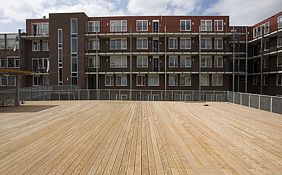 Biz Botuluyuz, 24 woningen