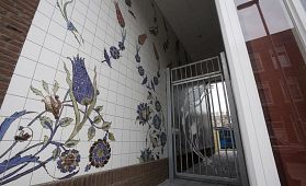 Biz Botuluyuz, 24 woningen