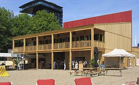 Paviljoen, Strand aan de Maas