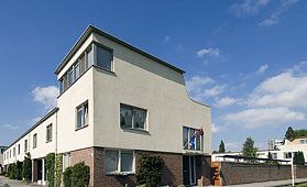Langepad, 100 eengezinswoningen en 45 parkvillaâ€™s
