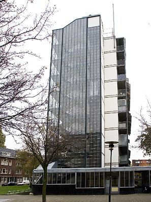 Renovatie Bergpolderflat, 72 woningen