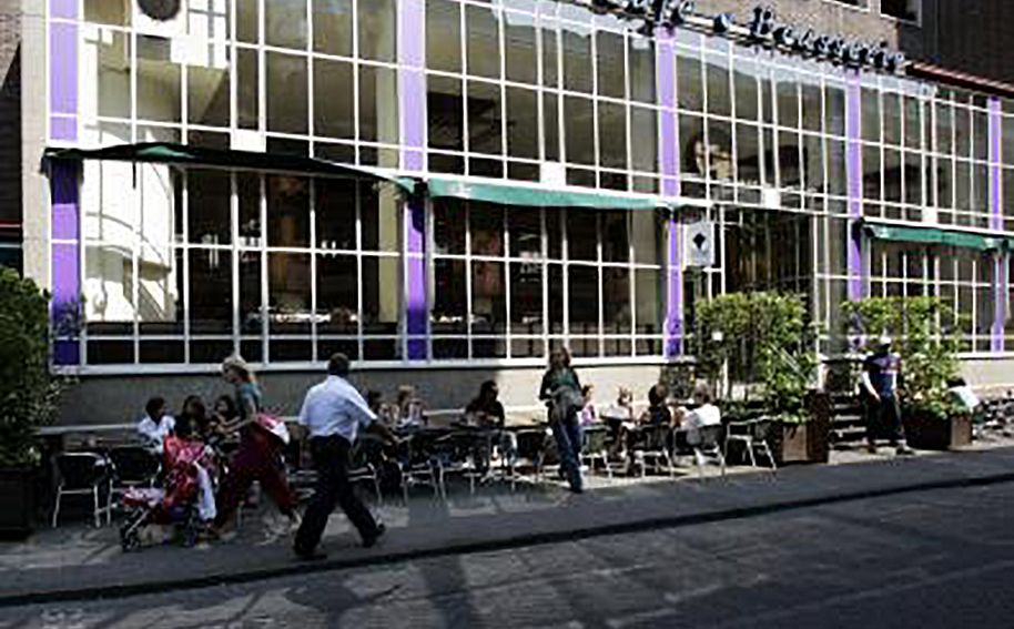 Grand-Cafe Dudok, v/h Verzekeringskantoor De Nederlanden van 1845