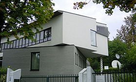 Ambassade van het Koninkrijk der Nederlanden, Holland KirÃ¡lysÃ¡g NagykÃ¶vÃ©tsege